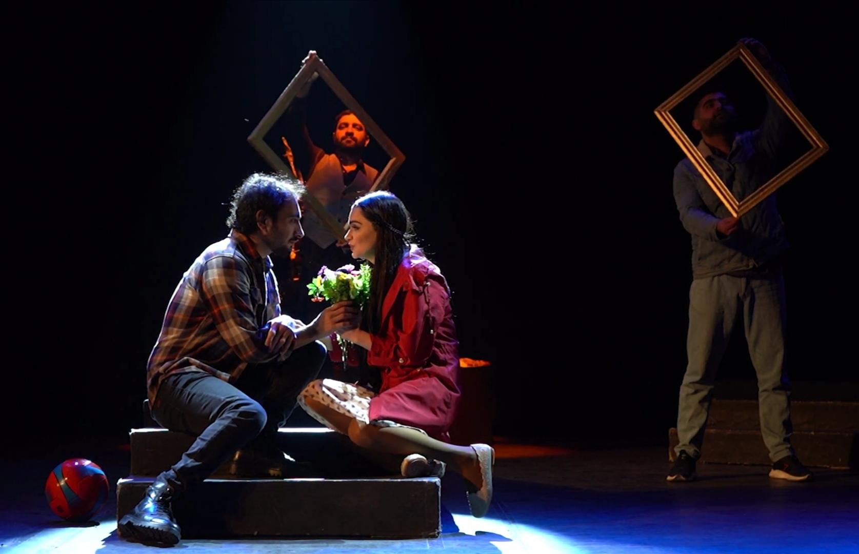 genc-tamasacilar-teatri-aprel-sehidine-hesr-olunmus-tamasa-numayis-etdirecek