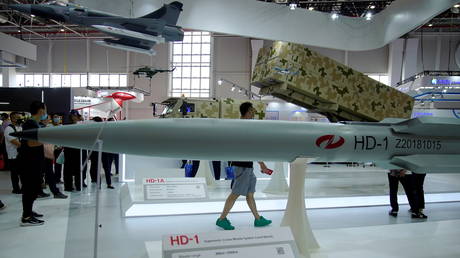 cin-sesden-on-defelerle-iti-ucan-pilotsuz-teyyare-hazirlayir