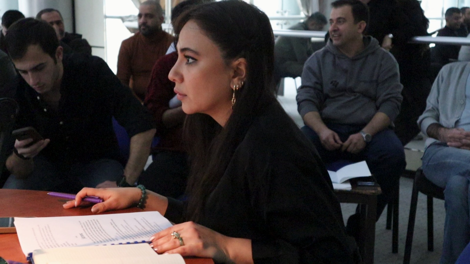 dovlet-milli-genc-tamasacilar-teatrinda-sahname-tamasasinin-mesqlerine-baslanilib